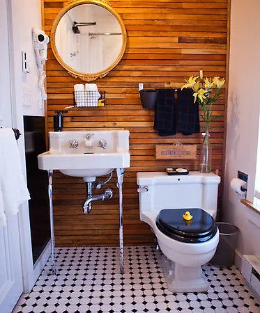 Made Inn Vermont An Urban-Chic Boutique Bed And Breakfast-2